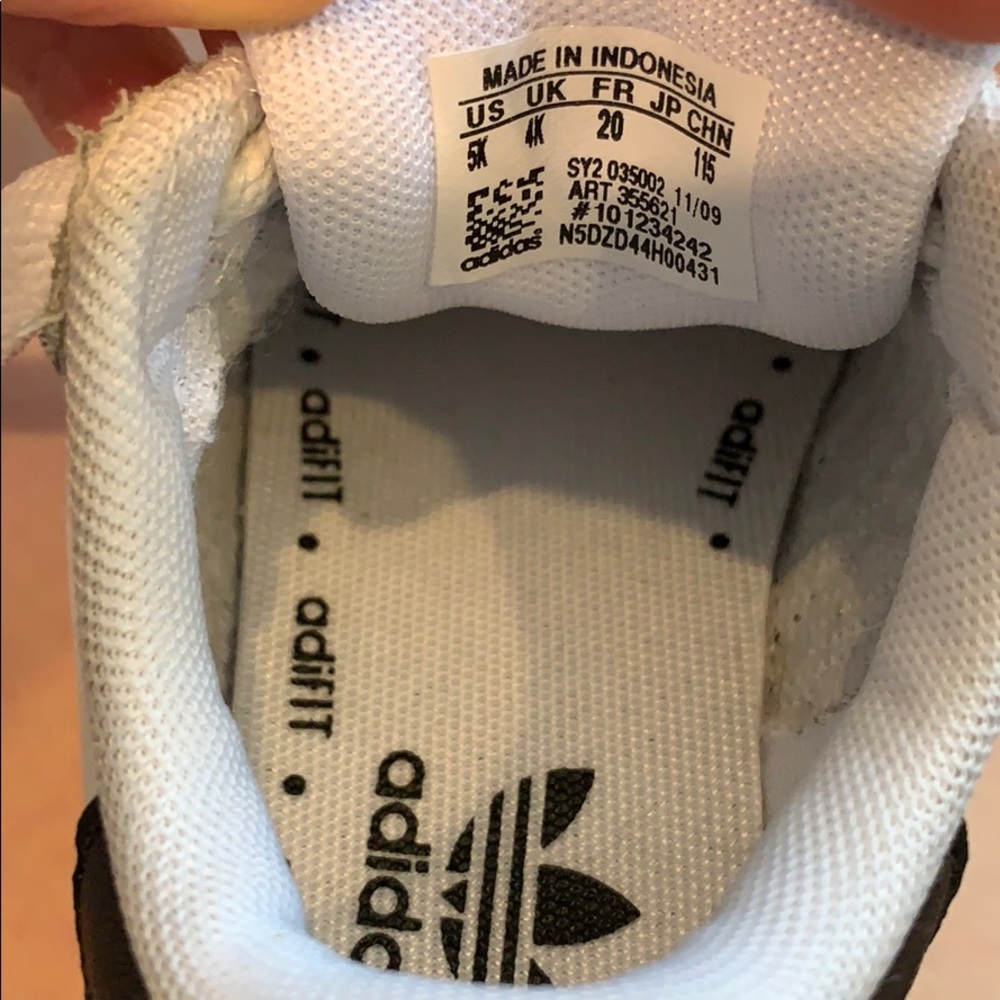 Adidas baby shoe - Picture 7 of 8